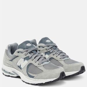 New Balance 2002R Classics - Men's Size 7 - Women's Size 8.5/ Grey